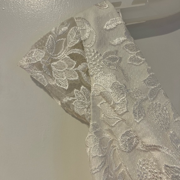 David's Bridal White Lace Wedding Dress - Picture 7 of 10